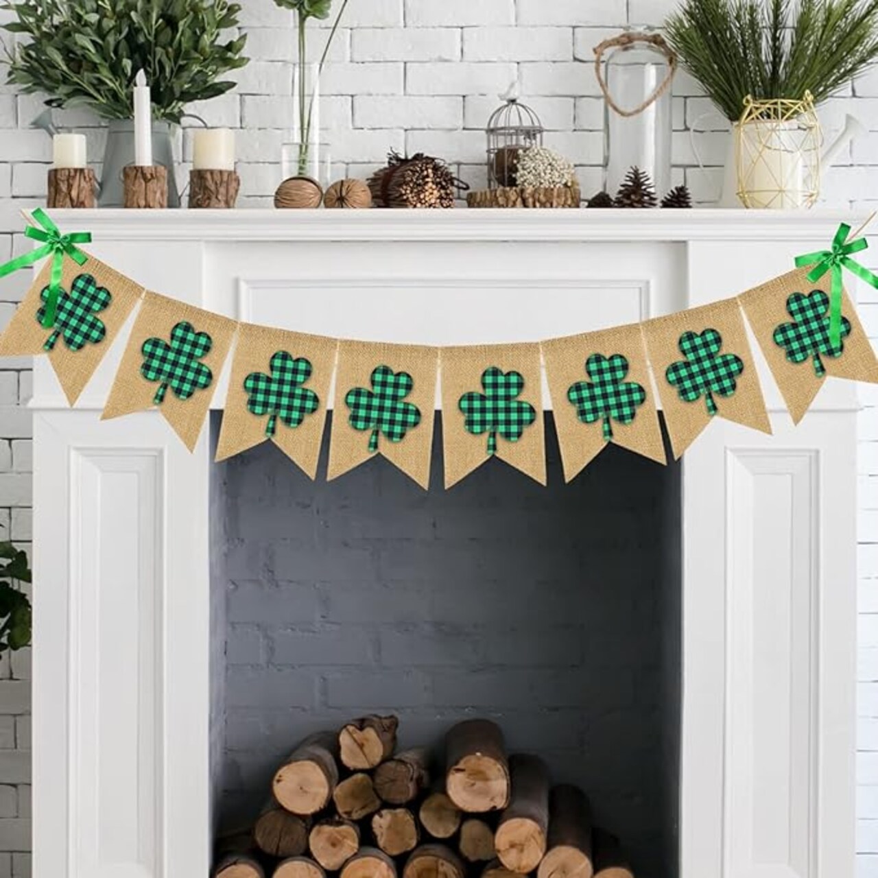 St. Patrick's Day Plaid Burlap Banner Buffalo Check Shamrock Bunting Banner Lucky Clover Garland Banner with Bowknot Irish Green Party Banner for Mantel Fireplace Spring Holiday Wall Decor